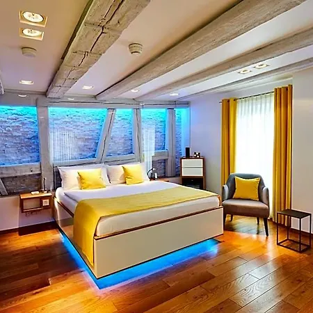 Hotell Max Am *